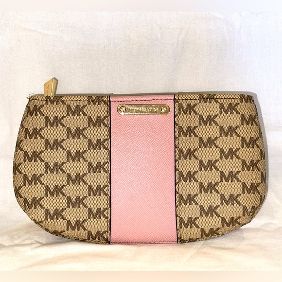 Michael Kors signature Fanny pack - Picture 1 of 3